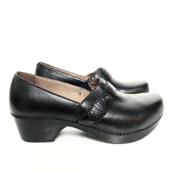 π BRAND NEW Dansko Black Clog Shoes Size 36! - Picture 2 of 8